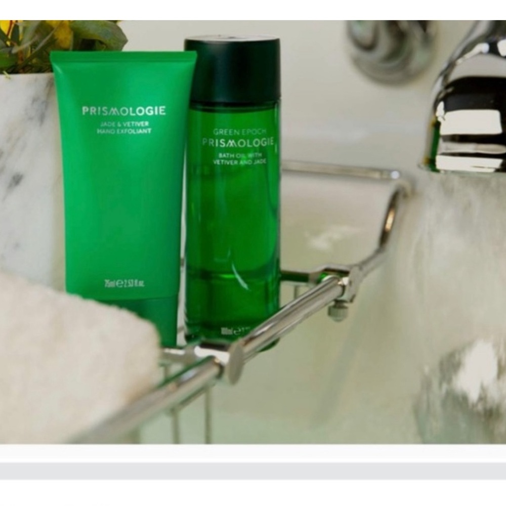 ⚜️ PRISMOLOGIE 🦚 Bath Oil  w/Vetiver & Jade